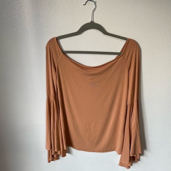 Free People We The Free Birds of Paradise Bell Sleeve Top EUC - Picture 4 of 4